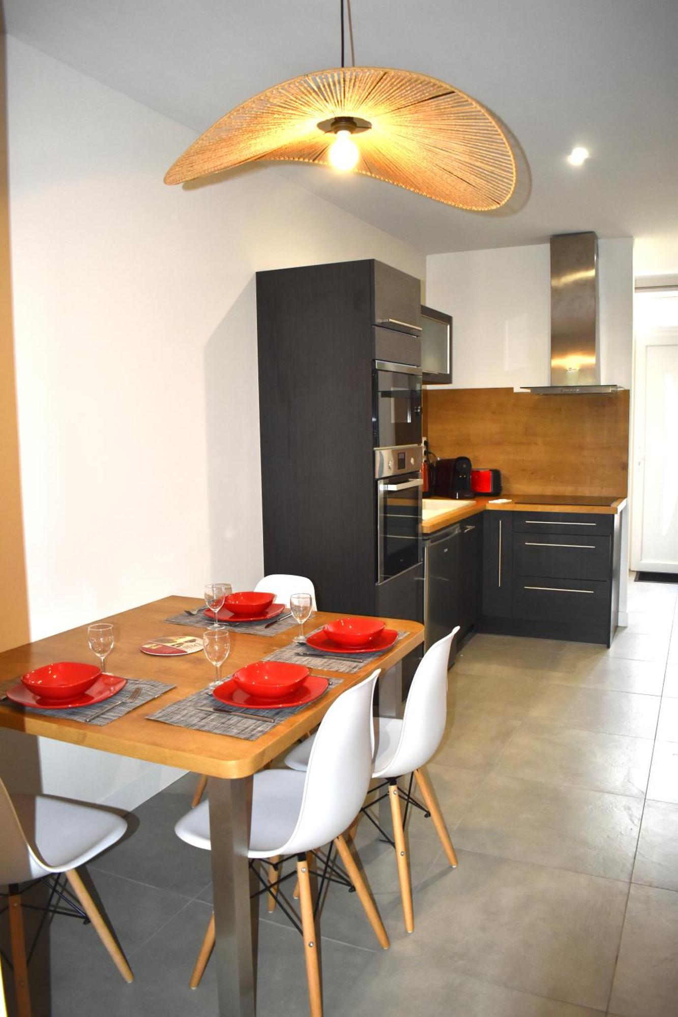 Appartement Renove Avec Terrasse Et Jardin Arthes