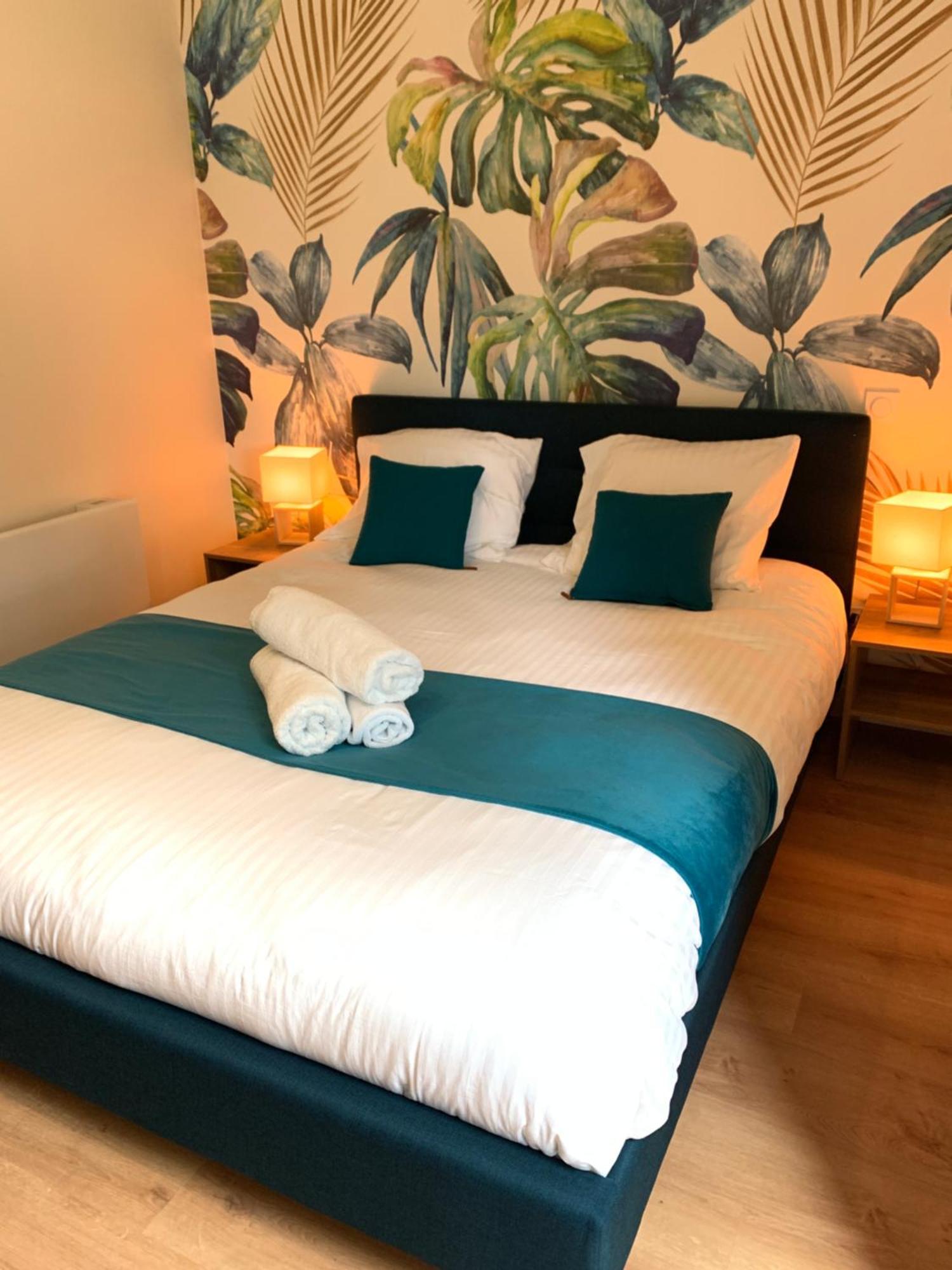 Appartement Renove Avec Terrasse Et Jardin Apartment Arthes