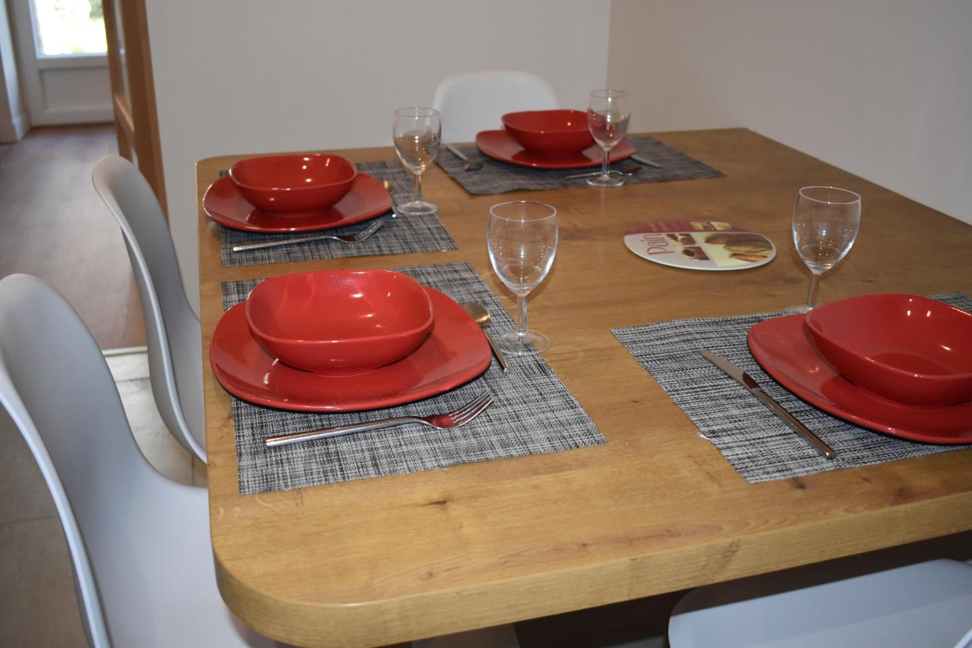 Appartement Renove Avec Terrasse Et Jardin Apartment